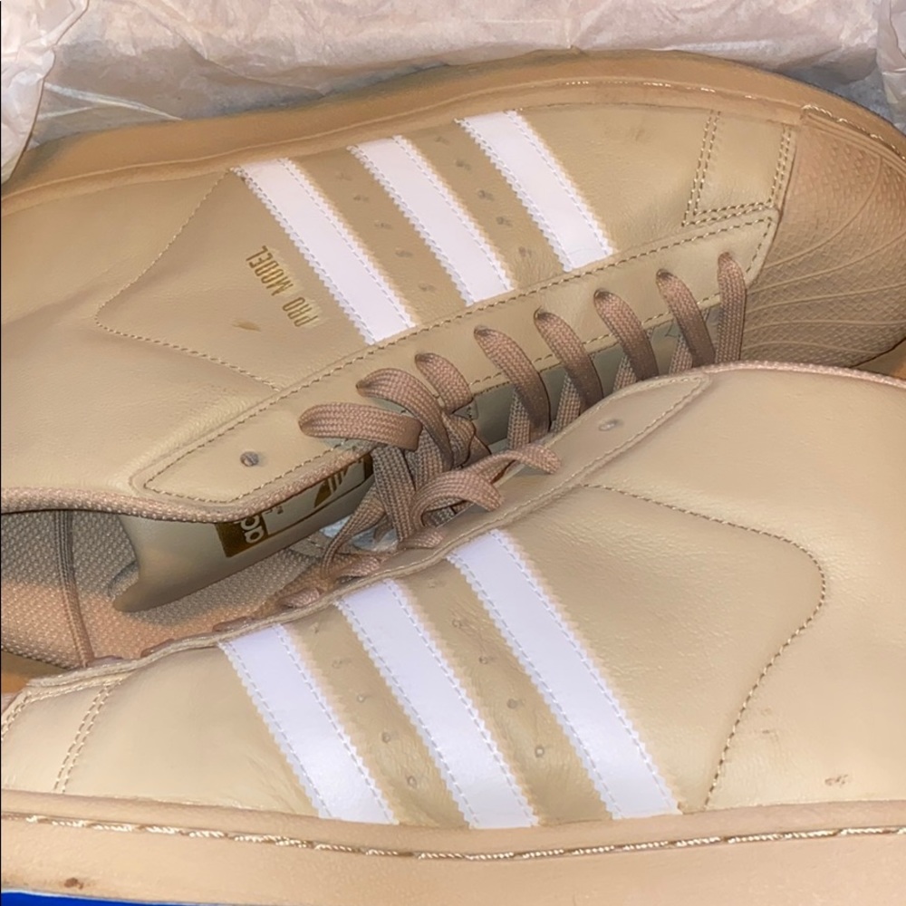 Men high top puma shoe